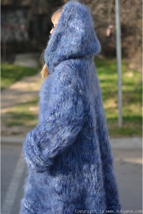 Wearable fashion winter fuzzy mohair coat in blue mix CA117